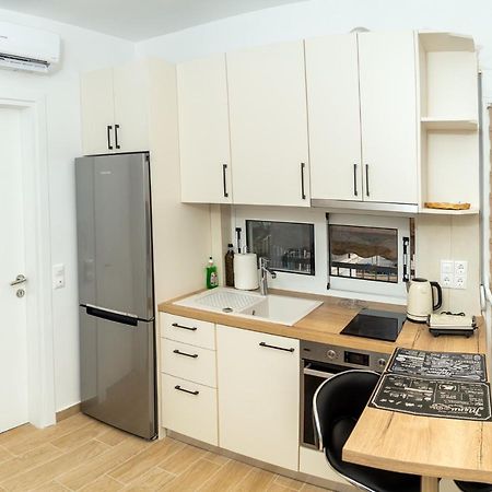 Modern Studio Chiou Athens Exterior photo