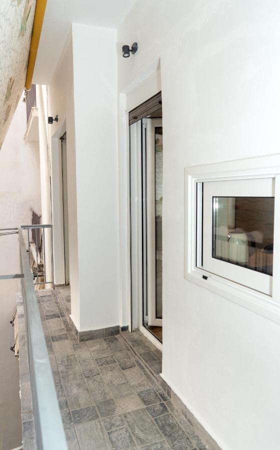 Modern Studio Chiou Athens Exterior photo